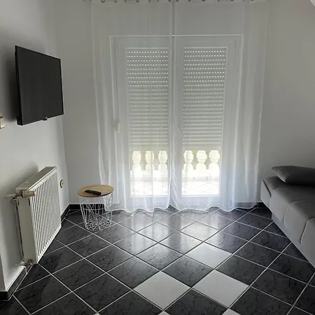 Jareb Apartamento Tribalj