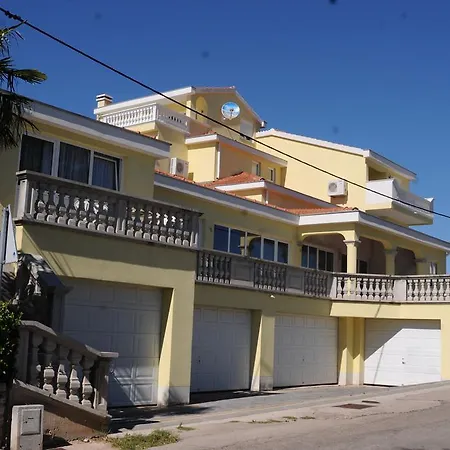 Jareb Apartman Tribalj