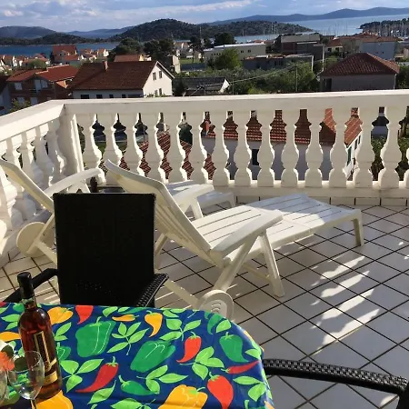 Apartment Jareb Tribunj (Sibenik-Knin)