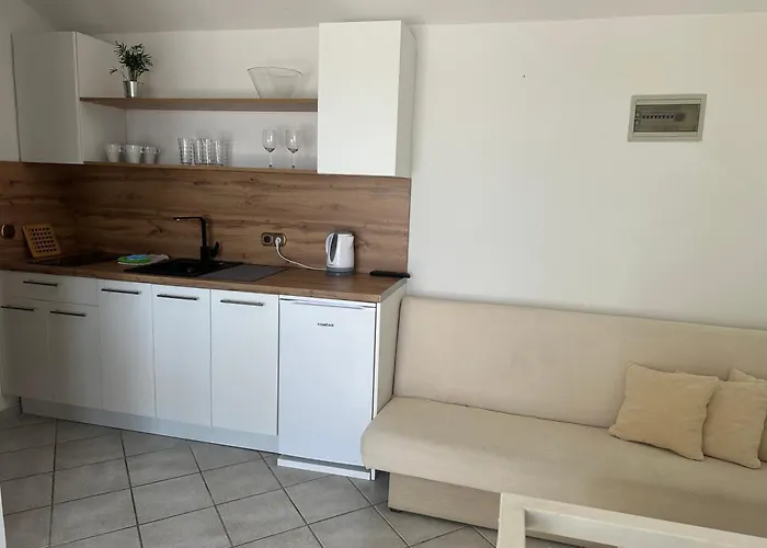 Jareb * Tribunj (Sibenik-Knin)